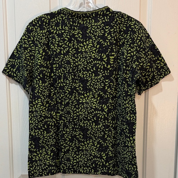 Smart Scrubs Green and Black Patterned Top - Picture 4 of 5